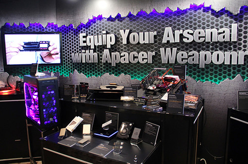 這兩臺主機均采用了宇瞻的PANTHER RAGE LED和BLADE FIRE DDR4游戲內(nèi)存產(chǎn)品以及存儲產(chǎn)品，提供游戲所需要的高頻率優(yōu)秀性能以及定制化的外觀和燈光效果，以滿足越來越苛刻的游戲玩家需求。