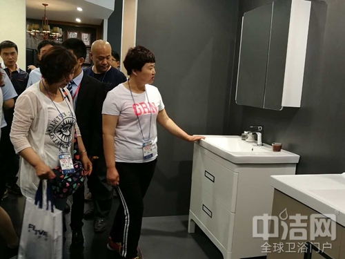 視覺盛宴 麗珀上海廚衛(wèi)展 “給你好看” 視覺盛宴 麗珀上海廚衛(wèi)展 “給你好看”