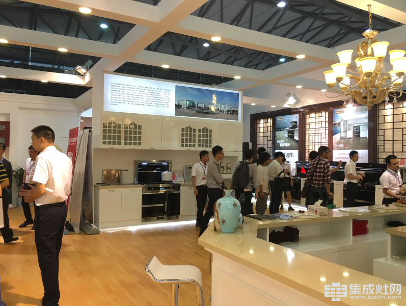 億田集成灶第21屆上海廚衛(wèi)展圓滿收官 摘取行業(yè)“奧斯卡”