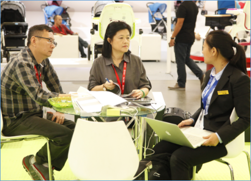 嬰童用品企業(yè)尋發(fā)展 中國嬰童展給您機會(圖1) 嬰童用品企業(yè)尋發(fā)展 中國嬰童展給您機會(圖1)