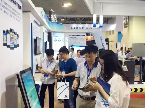 廈門(mén)物聯(lián)網(wǎng)博覽亮相一路無(wú)人值守智慧停車(chē)(圖4)