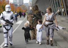 瞬間穿越？那么…來看場(chǎng)動(dòng)漫展吧