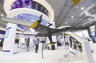 “高大上”成都創(chuàng)交會最炫科技閃亮 逛展攻略(圖1) “高大上”成都創(chuàng)交會最炫科技閃亮 逛展攻略(圖1)