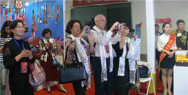 平?jīng)鲳B(yǎng)生旅游系列產(chǎn)品出彩絲綢之路旅游產(chǎn)品展