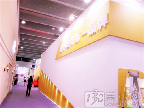 盤(pán)點(diǎn)第43屆美博會(huì)那些特別搶眼的展館(圖7) 盤(pán)點(diǎn)第43屆美博會(huì)那些特別搶眼的展館(圖7)