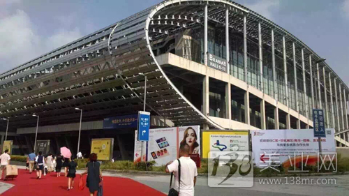 盤(pán)點(diǎn)第43屆美博會(huì)那些特別搶眼的展館(圖1) 盤(pán)點(diǎn)第43屆美博會(huì)那些特別搶眼的展館(圖1)