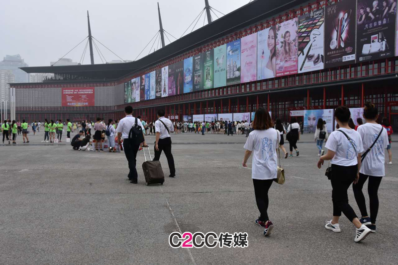 祛斑神器芊小白，如何在鄭州美博會(huì)上脫穎而出(圖1)