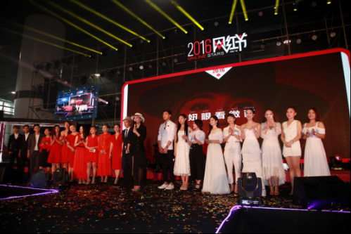 微商36天女石妞妞與您共享網(wǎng)紅節(jié)美博會精彩(圖4) 微商36天女石妞妞與您共享網(wǎng)紅節(jié)美博會精彩(圖4)