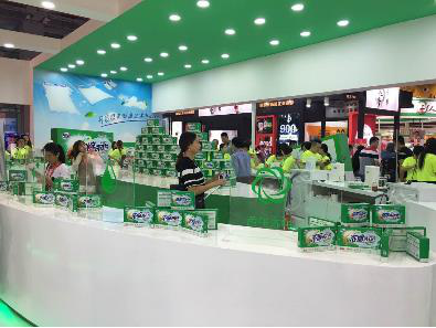 新國(guó)貨高調(diào)亮相美博會(huì) 立白凈博士洗衣片正式登(圖2) 新國(guó)貨高調(diào)亮相美博會(huì) 立白凈博士洗衣片正式登(圖2)